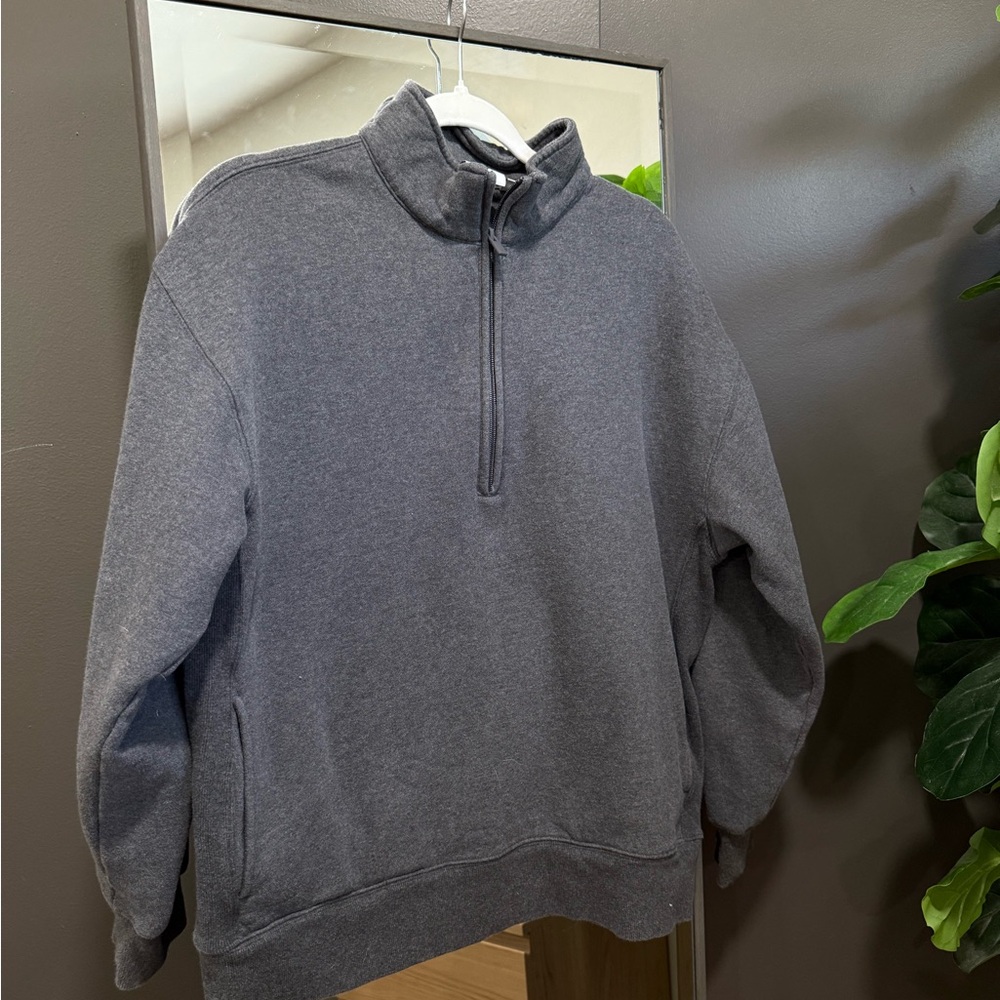 Aritzia Charcoal 
Cozy Sweatfleece Boyfriend 1/2 Zip Sweatshirt